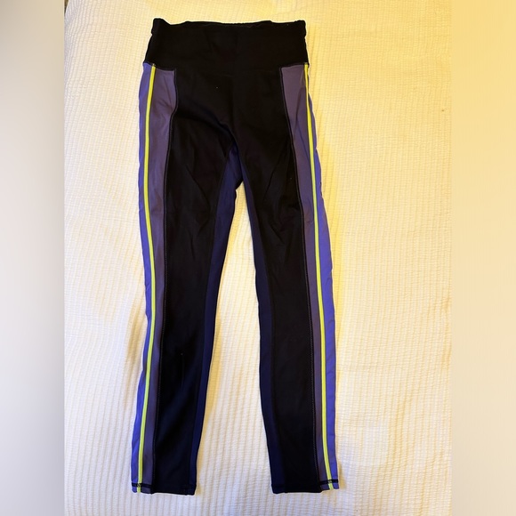 Fabletics leggings - Picture 2 of 4